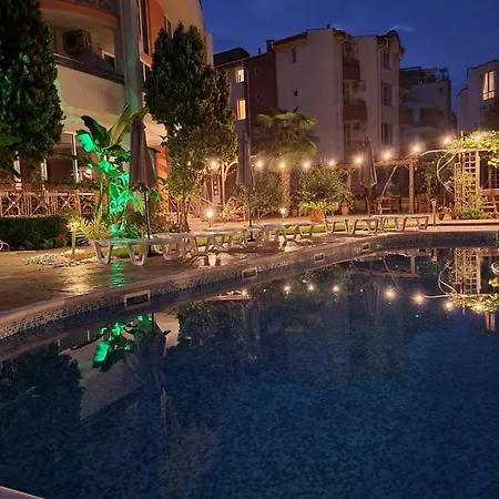 Отель Copacabana Равда