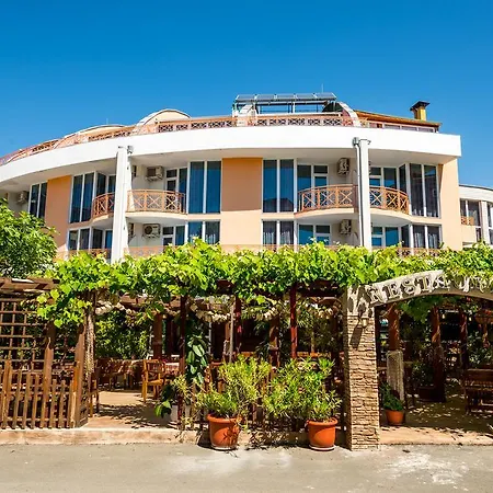 Copacabana Szálloda Ravda