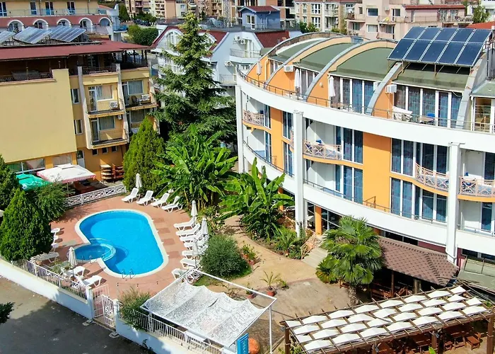 Copacabana Хотел 2*