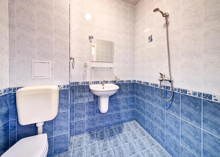 Copacabana Хотел Равда